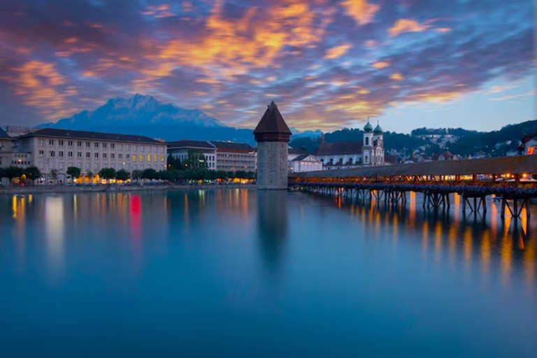 Der Zauber des Vierwaldstättersees bei Sonnenaufgang